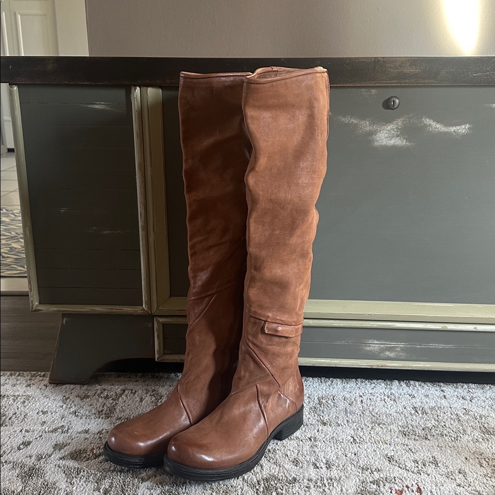 A.S.98 Bivouac Boots